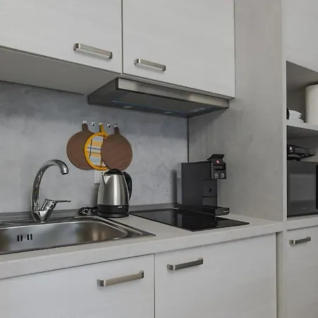 2 Bedroom Giacinti Comfort Free Wifi Apartment Trieste