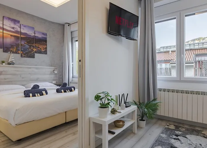 2 Bedroom Giacinti Comfort Free Wifi アパート *